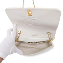 将图像加载到图库查看器中，CHANEL Matelasse ChainShoulder Bag White Lambskin
