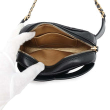 将图像加载到图库查看器中，CHANEL CC Logo Crossbody Bag Black Lambskin
