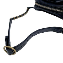 将图像加载到图库查看器中，CHANEL CC Logo Crossbody Bag Black Lambskin
