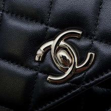 Load image into Gallery viewer, CHANEL Costume Pearl Chain Wallet BlackAP3952 Lambskin
