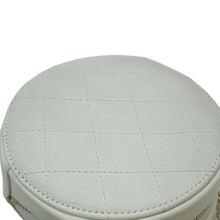 将图像加载到图库查看器中，CHANEL Matelasse Round Chain Shoulder Bag White AP0999 Lambskin
