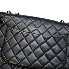 Load image into Gallery viewer, CHANEL Matelasse Single Flap ChainShoulder Bag Black Lambskin Size 30
