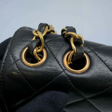 Load image into Gallery viewer, CHANEL Matelasse Single Flap ChainShoulder Bag Black Lambskin Size 30
