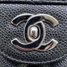 将图像加载到图库查看器中，CHANEL Matelasse Single Flap ChainShoulder Bag Black Caviar Leather Size 30
