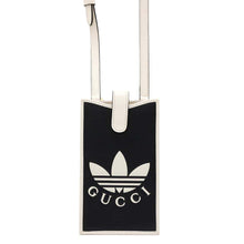 将图像加载到图库查看器中，GUCCI Adidas collaboration phone case Black/White 702203 Leather
