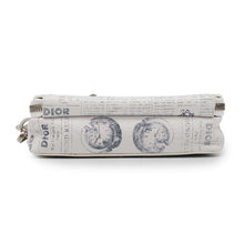 将图像加载到图库查看器中，Dior Daniel Arsham Collaboration Newspaper Pochette Bag White Leather
