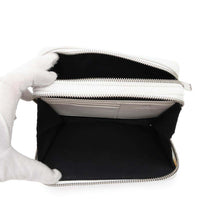 将图像加载到图库查看器中，Dior Daniel Arsham Collaboration Newspaper Pochette Bag White Leather
