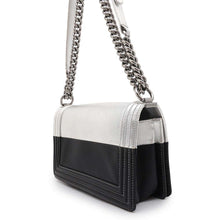 将图像加载到图库查看器中，CHANEL Boy Chanel ChainShoulder Bag Black/Silver Leather
