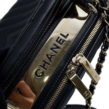 将图像加载到图库查看器中，CHANEL Trendy Bowling Bag With Logo Black Lambskin
