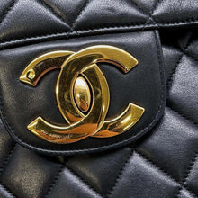 Load image into Gallery viewer, CHANEL Jumbo Matelasse ChainShoulder Black A04412 Lambskin Size 30
