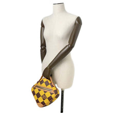 将图像加载到图库查看器中，LOUIS VUITTON Chess Messenger Yellow N40562 Damier Pop Canvas
