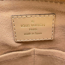 Load image into Gallery viewer, LOUIS VUITTON V Tote BeigeRose/CreamM44455 Monogram Empreinte Leather Size BB
