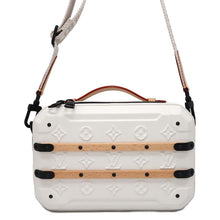 将图像加载到图库查看器中，LOUIS VUITTON future trunk White/Black M21950 Calf Leather
