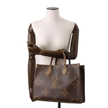 将图像加载到图库查看器中，LOUIS VUITTON Onthego Red M45321 Monogram Monogram Reverse Canvas Monogram Giant Size MM
