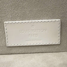 Load image into Gallery viewer, LOUIS VUITTON Bisten WhiteM30956 Monogram Taiga Leather Size 50
