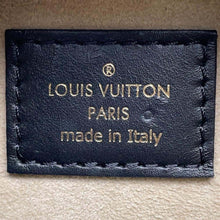 Load image into Gallery viewer, LOUIS VUITTON LV Crafty Boite Chapeau Soupour Claim RougeM45366 Monogram / Giant
