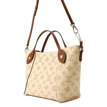 将图像加载到图库查看器中，LOUIS VUITTON Hina claim M51950 Monogram Mahina Size PM
