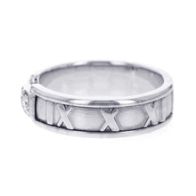 Load image into Gallery viewer, TIFFANY&amp;Co. Atlas ring 3P diamond Size #12 18K White Gold
