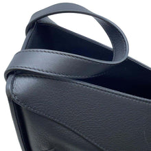 将图像加载到图库查看器中，LOEWE hammock Black 387.30.S35 Leather Size Small
