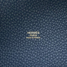 将图像加载到图库查看器中，HERMES 009975989 Blue de Prusse Taurillon Clemence Size PM
