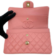 Load image into Gallery viewer, CHANEL Matelasse W Flap ChainShoulder Bag Pink A01113 Caviar Leather Size 23
