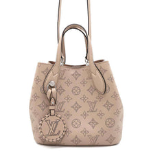 Load image into Gallery viewer, LOUIS VUITTON Blossom GaletM21849 Monogram Mahina Size PM
