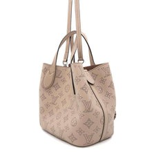 Load image into Gallery viewer, LOUIS VUITTON Blossom GaletM21849 Monogram Mahina Size PM
