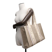 Load image into Gallery viewer, Chloe Woody Tote Bag Wild GrayCHC23AS383L17084 Canvas Leather Size Medium
