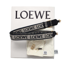 将图像加载到图库查看器中，LOEWE Amazona Square BlackA039N21X01 Calf Leather Size 16
