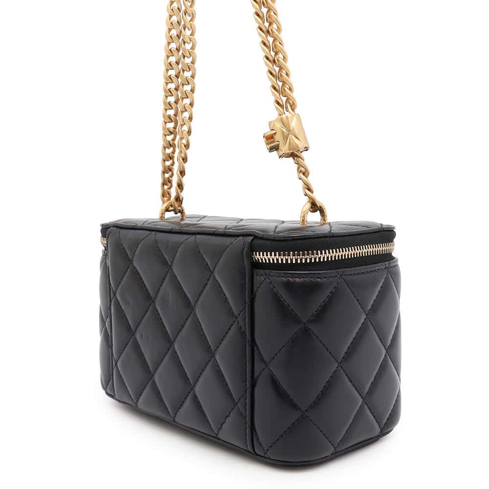 CHANEL Matelasse Chain Vanity Black AP3044 Lambskin