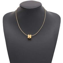 将图像加载到图库查看器中，HERMES Curse of Ash H Cube Necklace Gold Metal
