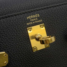 Load image into Gallery viewer, HERMES Kelly Retourne Black Togo Leather Size 25
