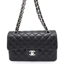 Load image into Gallery viewer, CHANEL Matelasse W flap ChainShoulder BlackA01113 Lambskin Size 23
