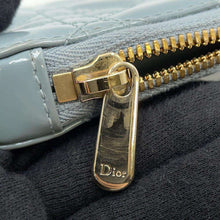 将图像加载到图库查看器中，Dior cannage phone holder Light BlueS0872OVRB Patent Leather
