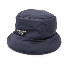 将图像加载到图库查看器中，PRADA padded bucket hat Size L Navy2HC248 Nylon100%
