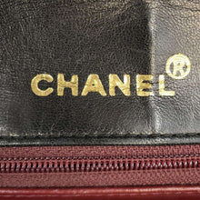 将图像加载到图库查看器中，CHANEL Vintage Chevron Shoulder Bag Black Lambskin
