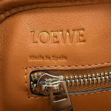 将图像加载到图库查看器中，LOEWE Amazona 75 Brown Leather Size Large
