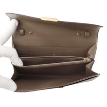 Load image into Gallery viewer, HERMES Constance to Go Etoupe Epsom
