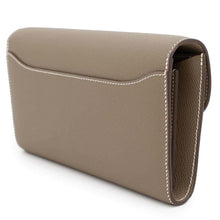 将图像加载到图库查看器中，HERMES Constance to Go Etoupe Epsom
