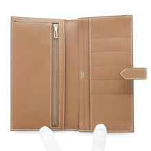 Load image into Gallery viewer, HERMES Beansufla Gold Veau Madame

