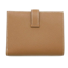 将图像加载到图库查看器中，HERMES Bean compact Gold Epsom
