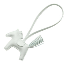Load image into Gallery viewer, HERMES Rodeo VertPeppermint Lambskin Size PM
