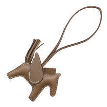 将图像加载到图库查看器中，HERMES Rodeo Pegasus Etoupe Lambskin Size PM
