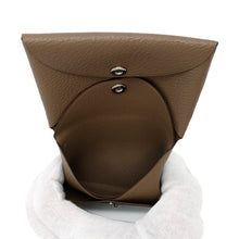 将图像加载到图库查看器中，HERMES ★Calvi Duo Etoupe Chevre Leather
