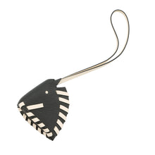 将图像加载到图库查看器中，HERMES Cheval Tresse Bag Charm Black / Nata Epsom
