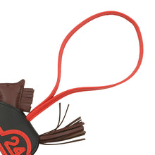 Load image into Gallery viewer, HERMES Rodeo Robeo 24 Terre / Capucines / Noir Lambskin Size PM
