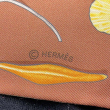 Load image into Gallery viewer, HERMES Twilly In the Pocket Beige/Orange/Sable Silk100%
