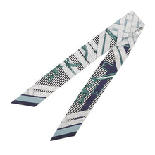 将图像加载到图库查看器中，HERMES Twilly MORS A JOUETS CHEMISE horse bit Caban/Vert/Blanc Silk100%
