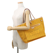 Load image into Gallery viewer, LOUIS VUITTON Neverfull・Inside Out JauneSaffronM11947 Monogram Size MM
