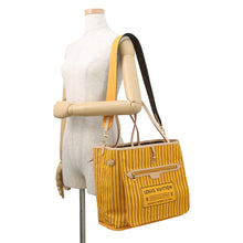 Load image into Gallery viewer, LOUIS VUITTON Neverfull・Inside Out JauneSaffronM11947 Monogram Size MM
